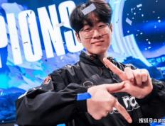 S14冠军皮(pí)肤开始宣(xuān)传，zeus却被区别对待(dài)，登錄(lù)页面被故意(yì)遮挡