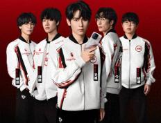 JDG战隊(duì)的新装备，是即将發(fā)布的iQOO 15