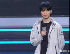 LOL比赛真要涼(liáng)了？第3赛区彻底摆烂，明年(nián)取消(xiāo)线下(xià)赛