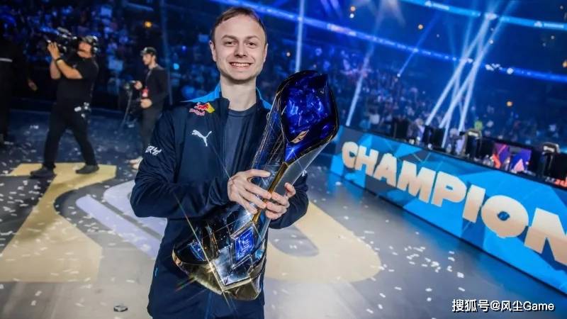 LOL传奇中单官(guān)宣退役！连續(xù)8年进世界赛，巔(diān)峰(fēng)期(qī)把IG打到解散