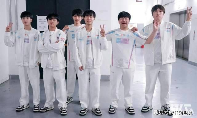 LOL：Ruler首(shǒu)次回应自(zì)己退役！世界赛冠(guān)军打野回应加(jiā)盟BLG