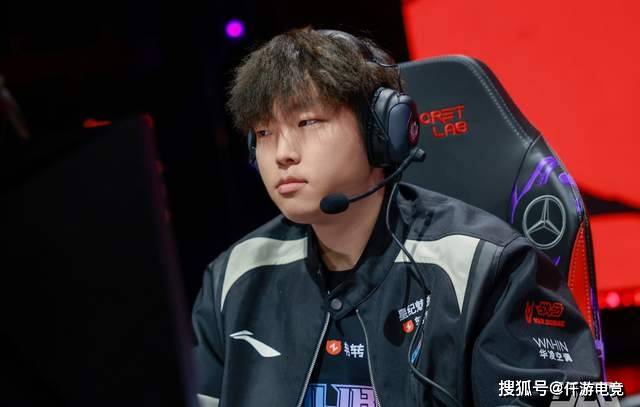 LOL：Bin还在(zài)嘴硬！Bin：我(wǒ)一直都是最强的上单！廠(chǎng)长加(jiā)盟JDG！