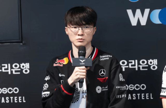 LOL傳(chuán)奇(qí)加冕殊荣，十(shí)年最佳(jiā)力(lì)压众多电競(jìng)选手(shǒu)，LPL最可敬的(de)对手(shǒu)！