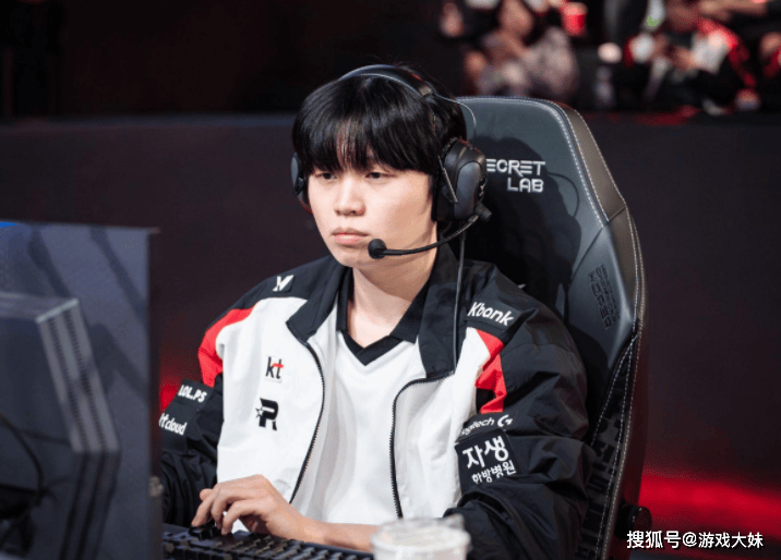 LOL社區(qū)发起投票，有史以(yǐ)来誰(shuí)最被低(dī)估？前(qián)十名裡(lǐ)衹(zhǐ)有一位LPL选手