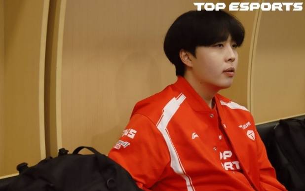 【一(yī)竞技1JingJi】LOL：Kanavi繼(jì)續(xù)效力LPL IG下路下赛季或将大换血！