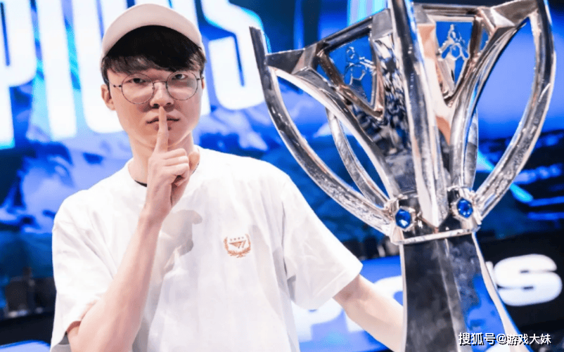 马斯克宣佈(bù)，旗下AI将向LOL发出挑战，看来faker这次要为人類(lèi)而战了(le)