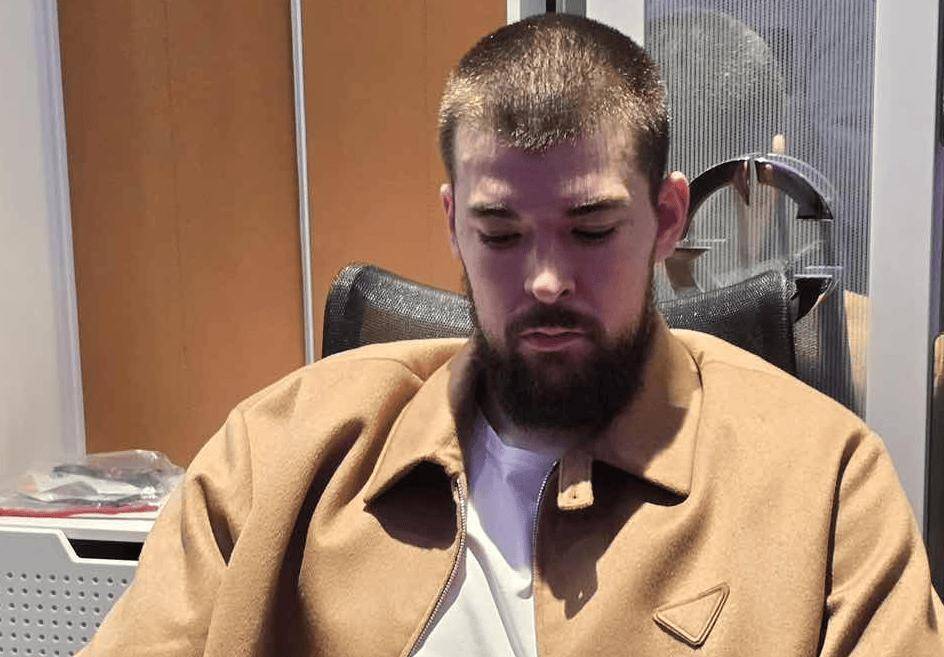 快船被(bèi)逆(nì)转赛后采访：哈(hā)登拒采访直(zhí)接离場(chǎng)，卡祖指桑罵(mà)槐