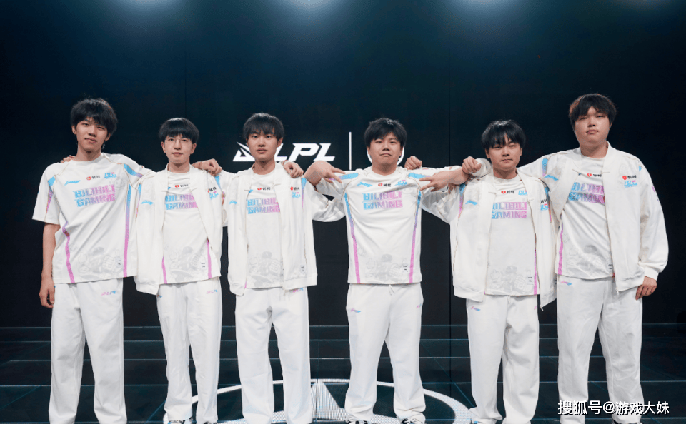 BLG彻底被(bèi)打崩了(le)，官方(fāng)一个擧(jǔ)動(dòng)证明(míng)，下赛季戰(zhàn)队将重组